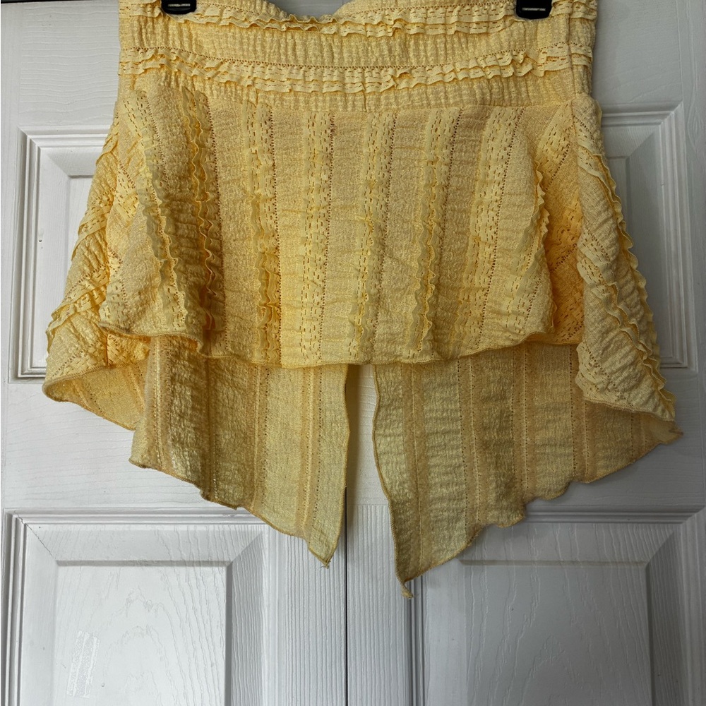 Urban Outfitters Pale Yellow Lace-Trim Top - Picture 2 of 4